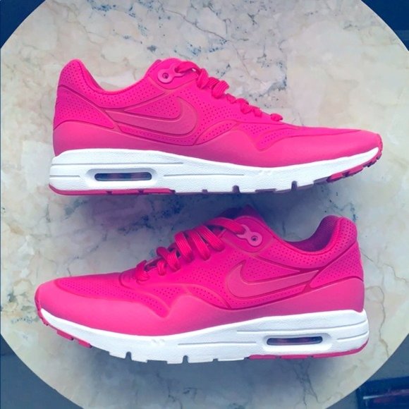 nike air max 1 hot pink
